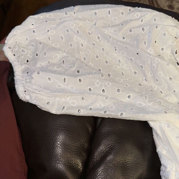 A New Day Womens Size L White Puff Elbow Sleeve Eyelet Top STUNNING - Picture 5 of 6